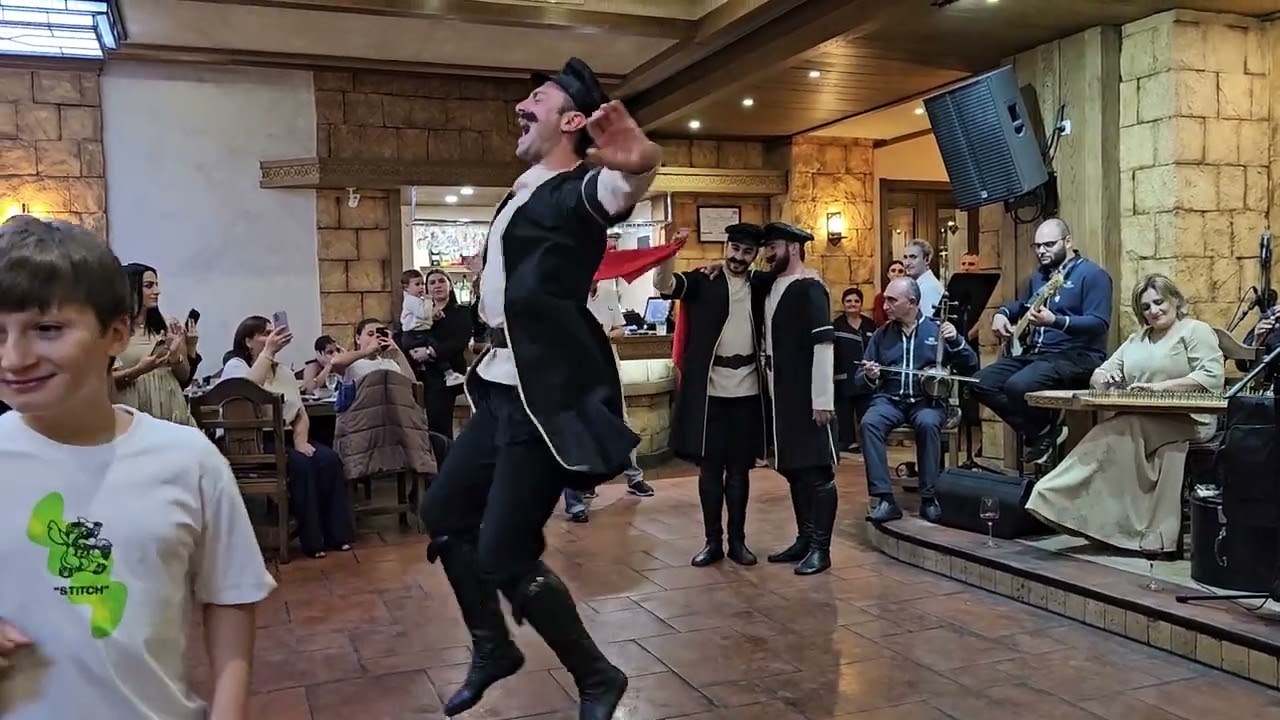 Tavern Yerevan-Armenian Dance Show || Таверна Ереван - Армянское Танцевальное Шоу