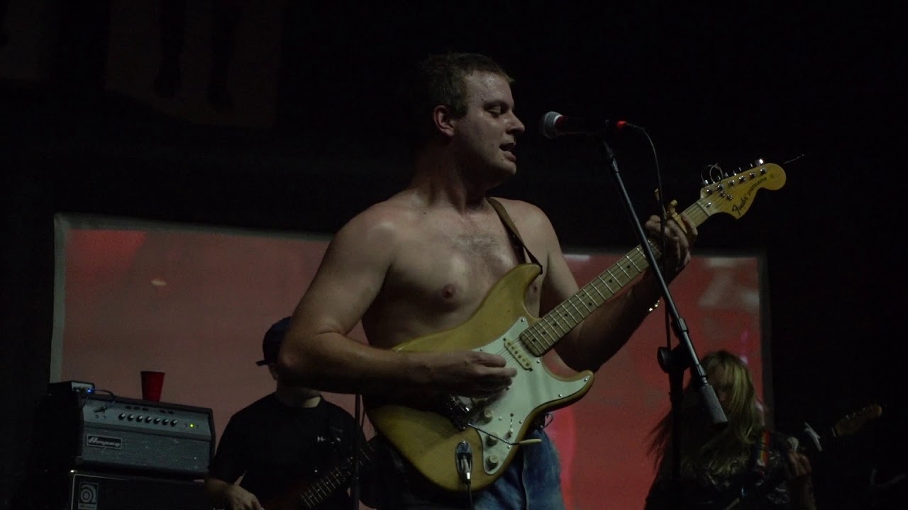 Mac DeMarco - Enter Sandman - The Riviera Theater, Chicago IL, 9/29