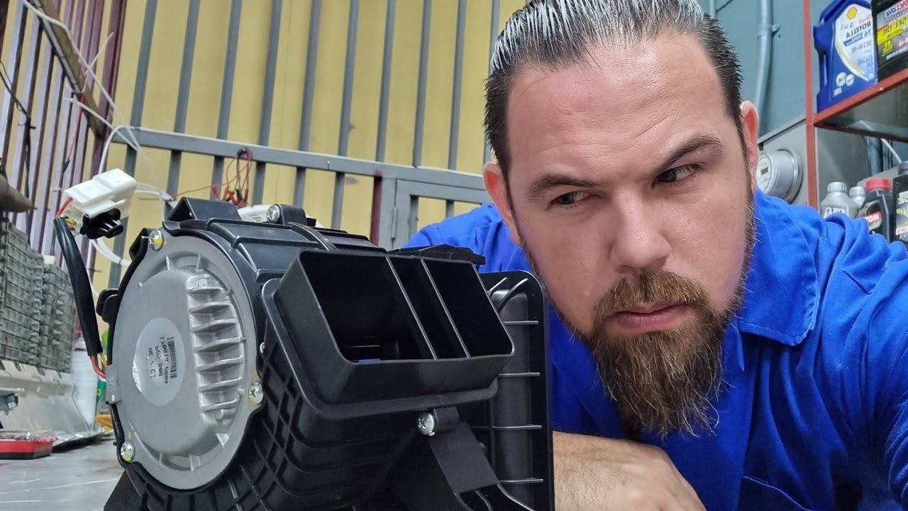 Cleaning the hybrid battery cooling fan hyundai kona ioniq and kia niro