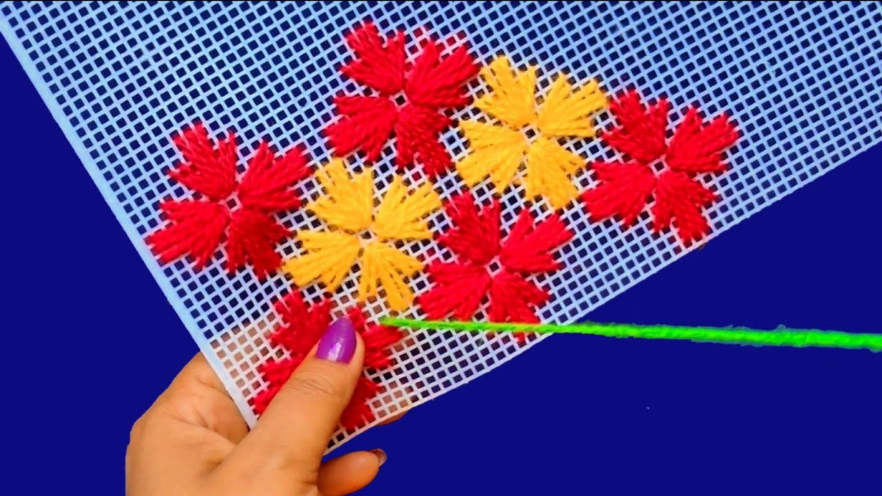 VERY BEAUTIFUL AND UNIQUE PLASTIC CANVAS DESIGN IDEA STEP BY STEP