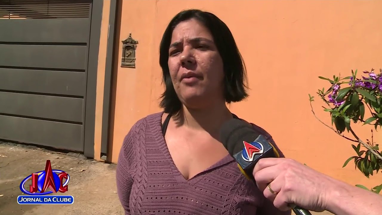 Boca de lobo entupida irrita moradores - Jornal da Clube (11/07/2018)
