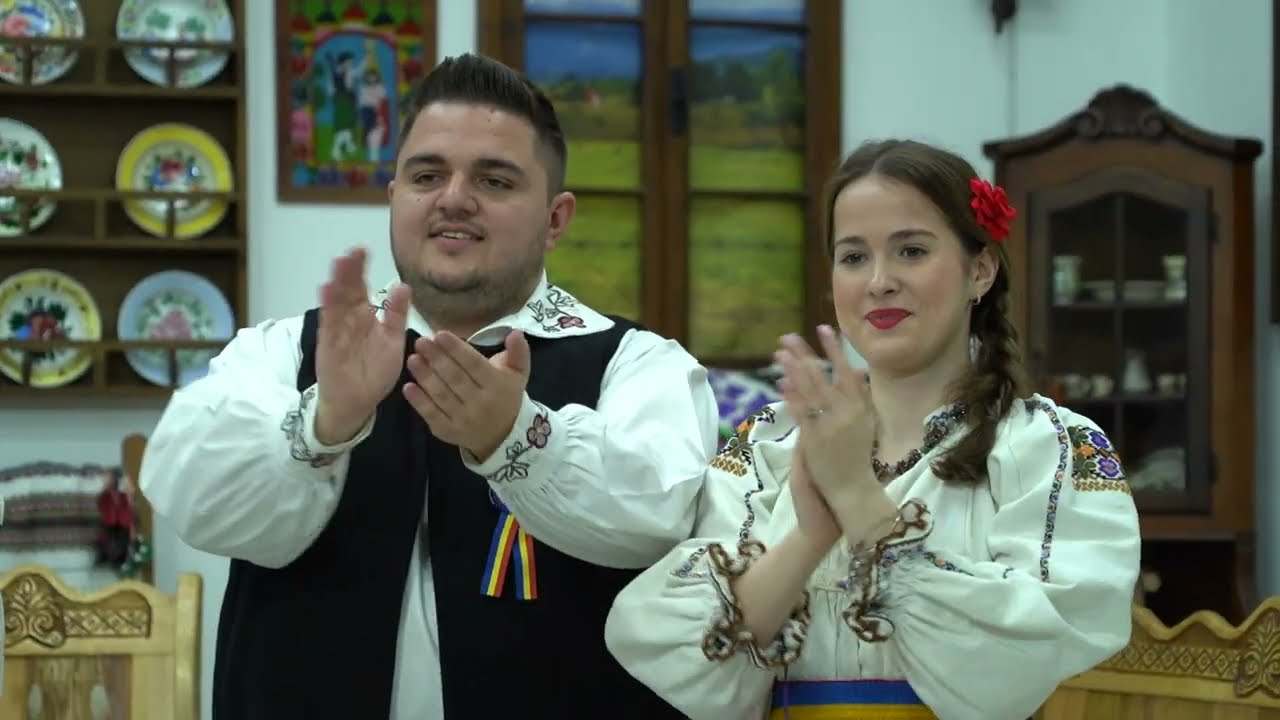 ELENA GOGA  M-o trimis biata maicuta