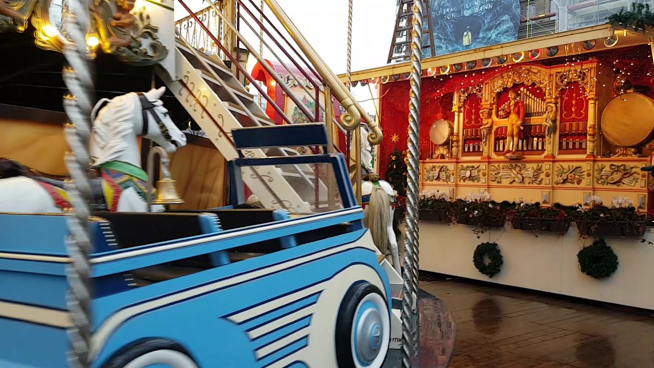 Weihnachtsmarkt Mannheim Weihnachten Advent Nostalgie Karussell Pferde historische Jahrmarktsorgel