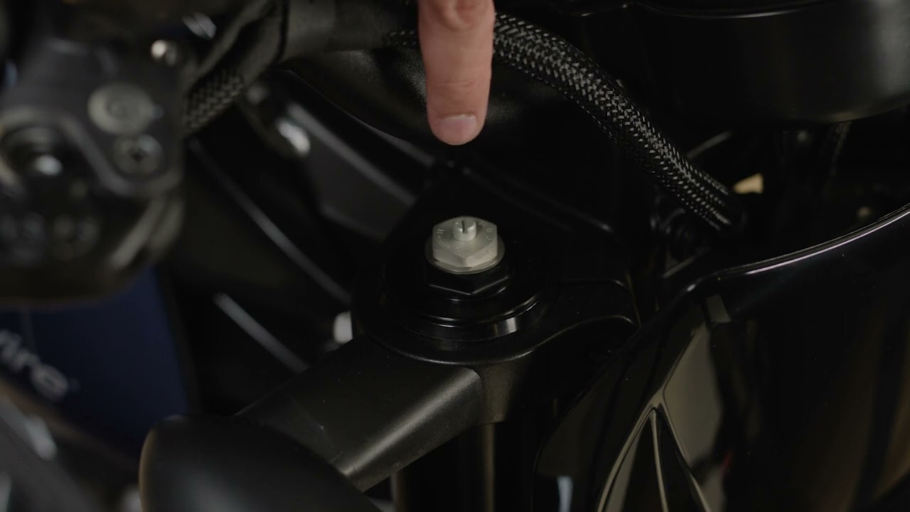 S2 Del Mar&reg;: Showa Suspension