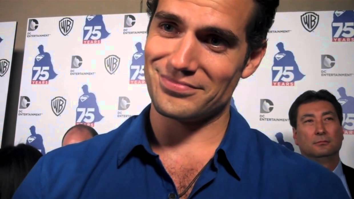 Henry Cavill talks love life at SDCC-2013