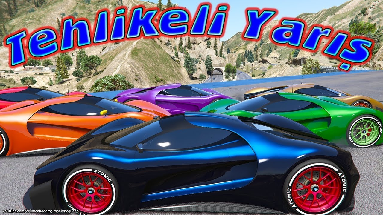 Tehlikeli Yarış Örümcek Adam ve Süper Kahramanlar Harika Arabalar ile Yarışıyor