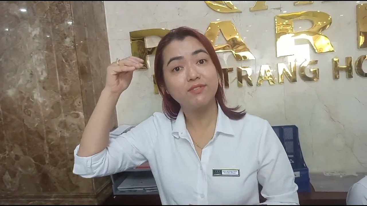 Очень милая девушка, менеджер Paris hotel Номер sea view на 13 дней обходится в 26 т.р. с завтраком