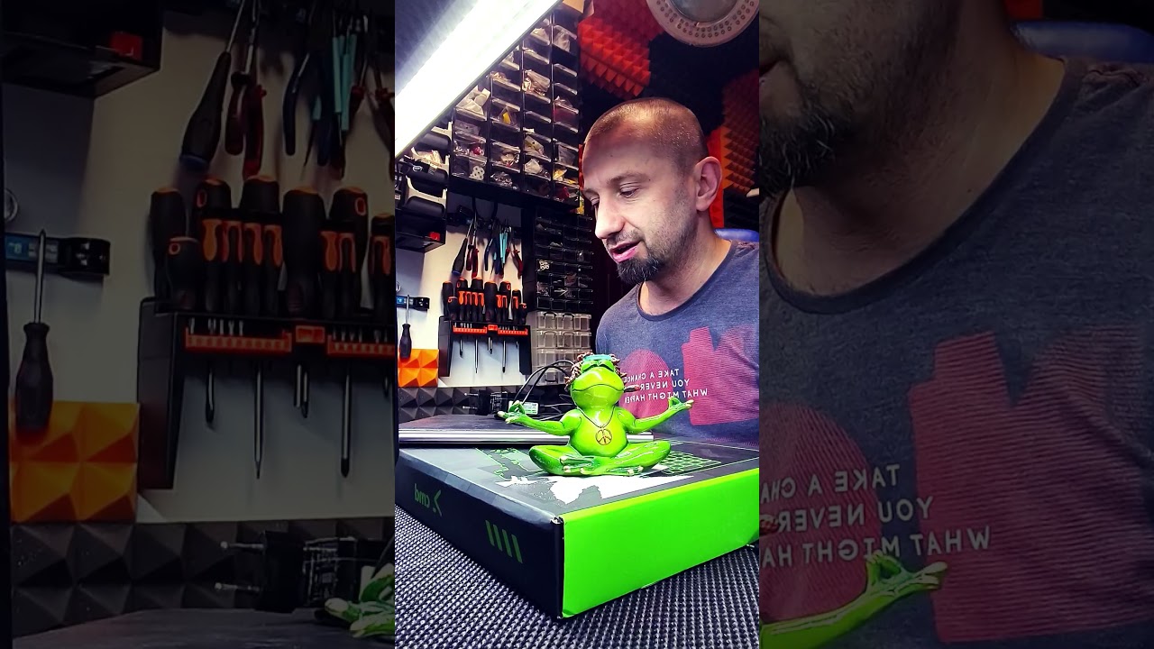 nowa klapa matrycy do laptopa #lenovo dotarła na nowy tydzień @sinutronixindustries