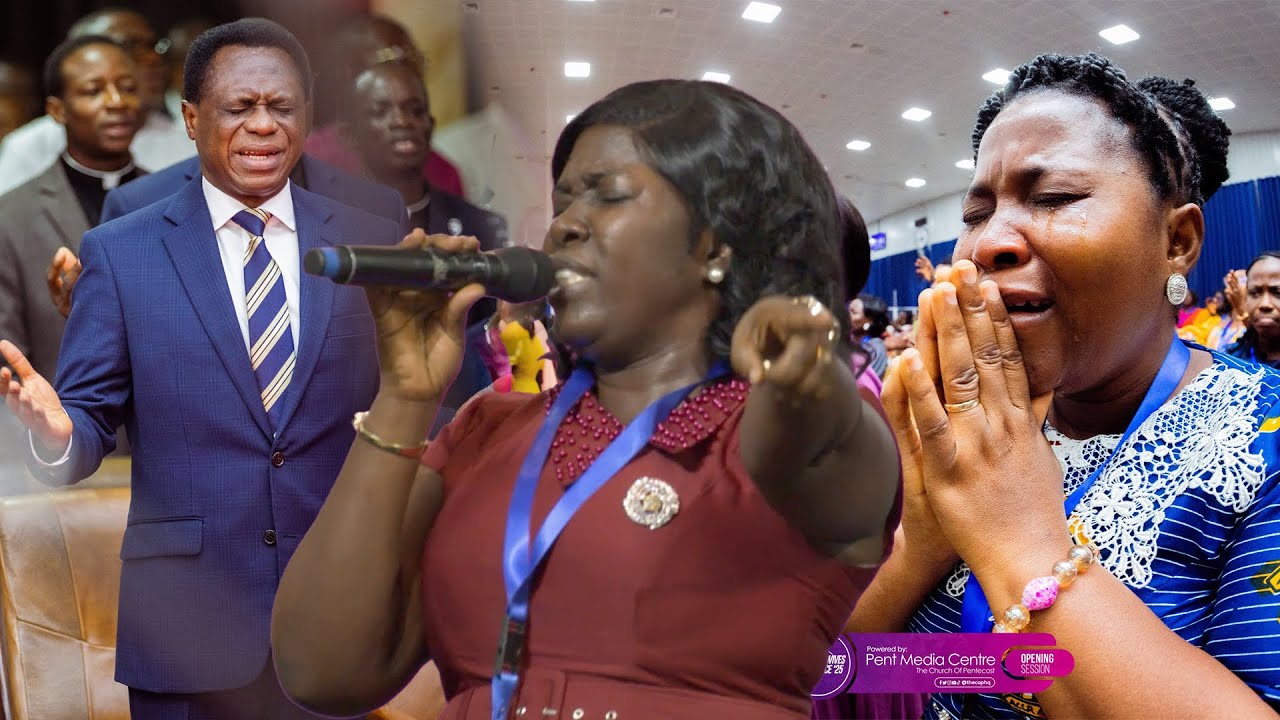 A Powerful Time of Worship with Mrs Grace Gakpetor..🔥🙏
