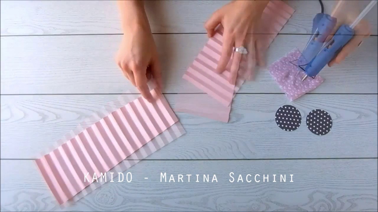 DIY: Paper rosette backdrop fai da te