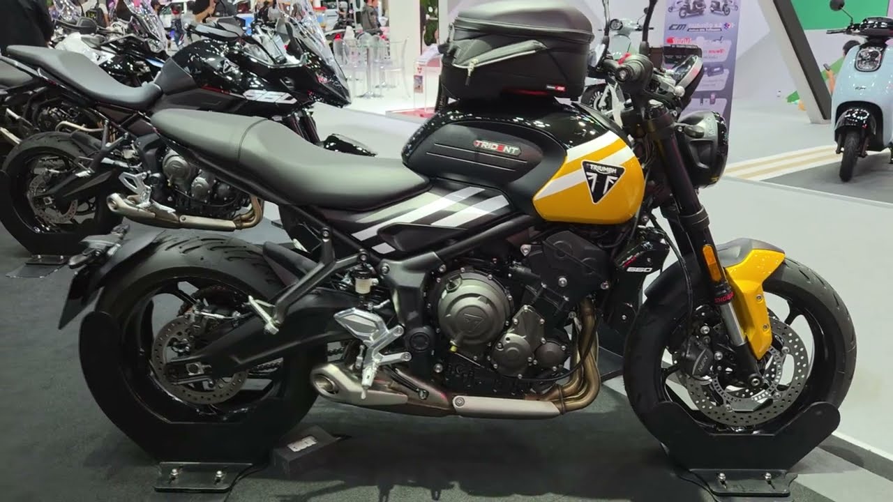Triumph TRIDENT 660 среднеразмерный родстер