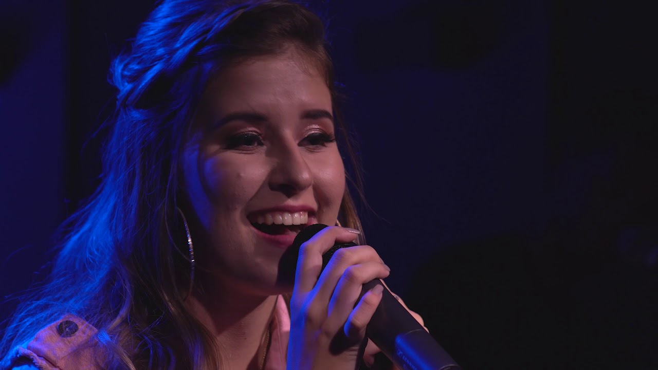 M&atilde;e - Ana Julia Pettini