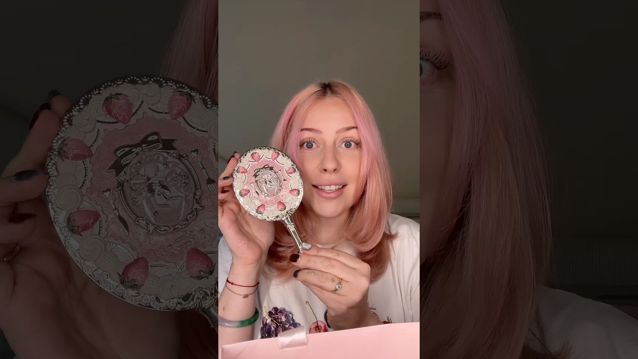 Unboxing the most aesthetic makeup brand 