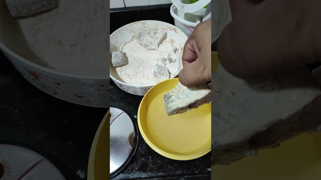 Como fritar um peixe sem que ele fique encharcado de &oacute;leo #dicadepesca #peixefrito #shortsdepesca