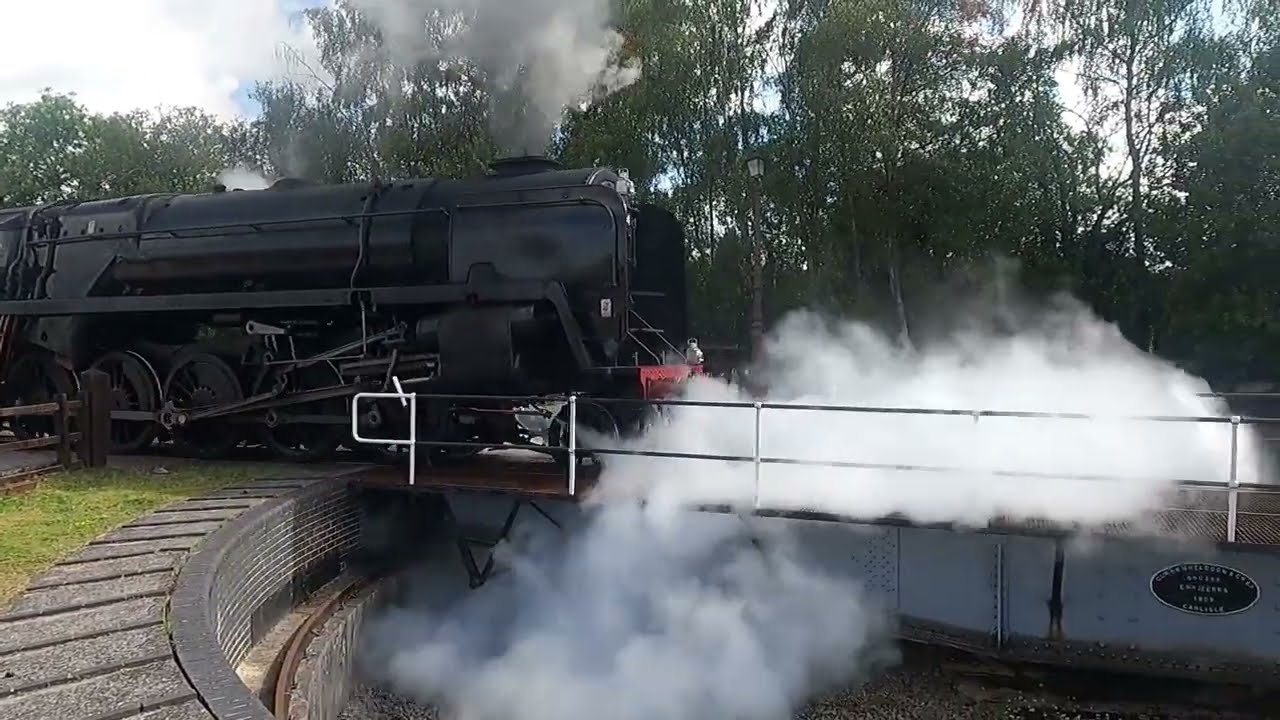 BR 9F 92214 Goods train1