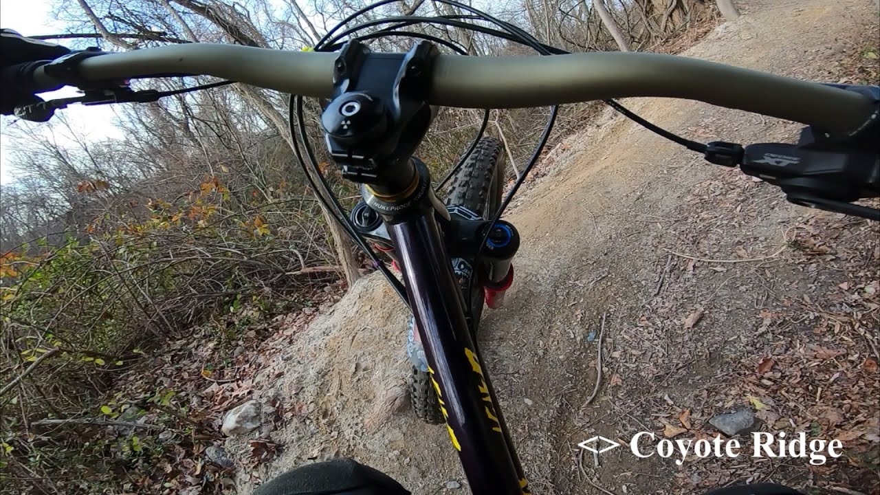 Hempstead Habor Woods, trying Coyote Ridge. Kona Honzo ESD tight technical climbing test.