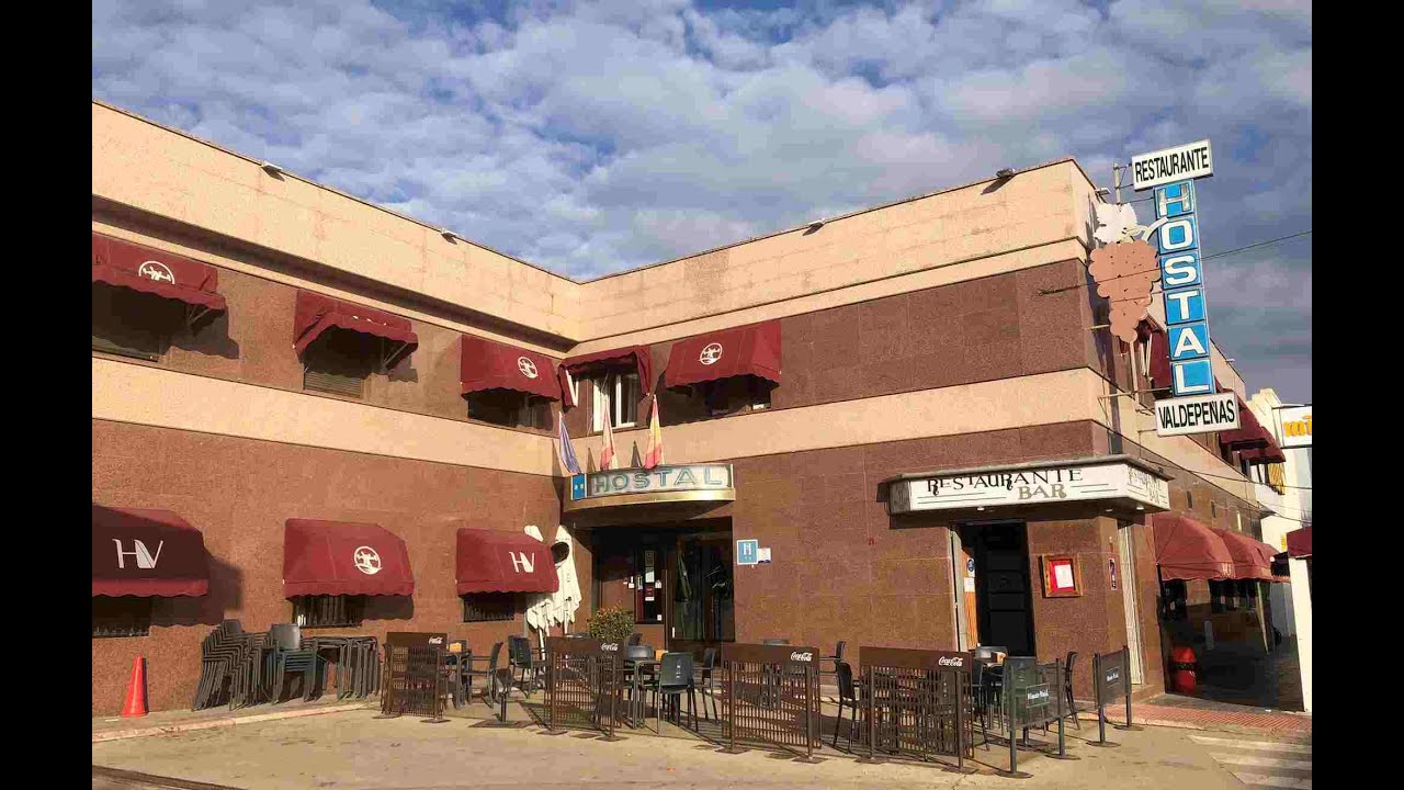 Hostal Restaurante Valdepeñas, ¡Visítanos!.
