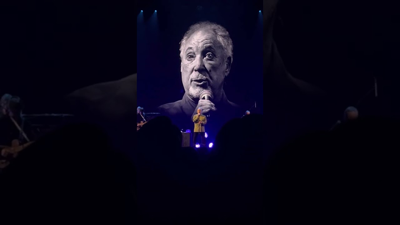 Across the Borderline - Tom Jones
