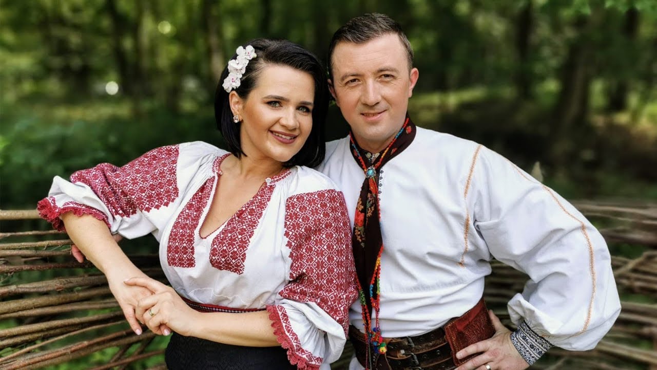 Adina Roșca și Cătălin Doinaș - La mulți ani, lume frumoasă!