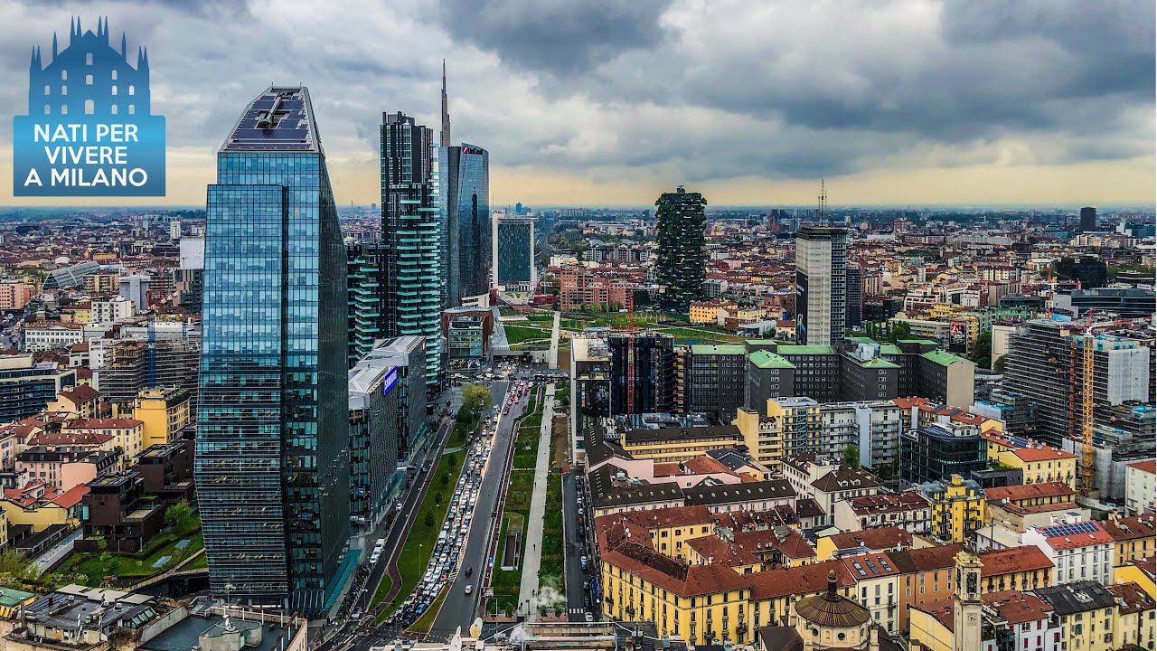 Milano vista dall’attico della Torre Breda, Il Grattacielo!