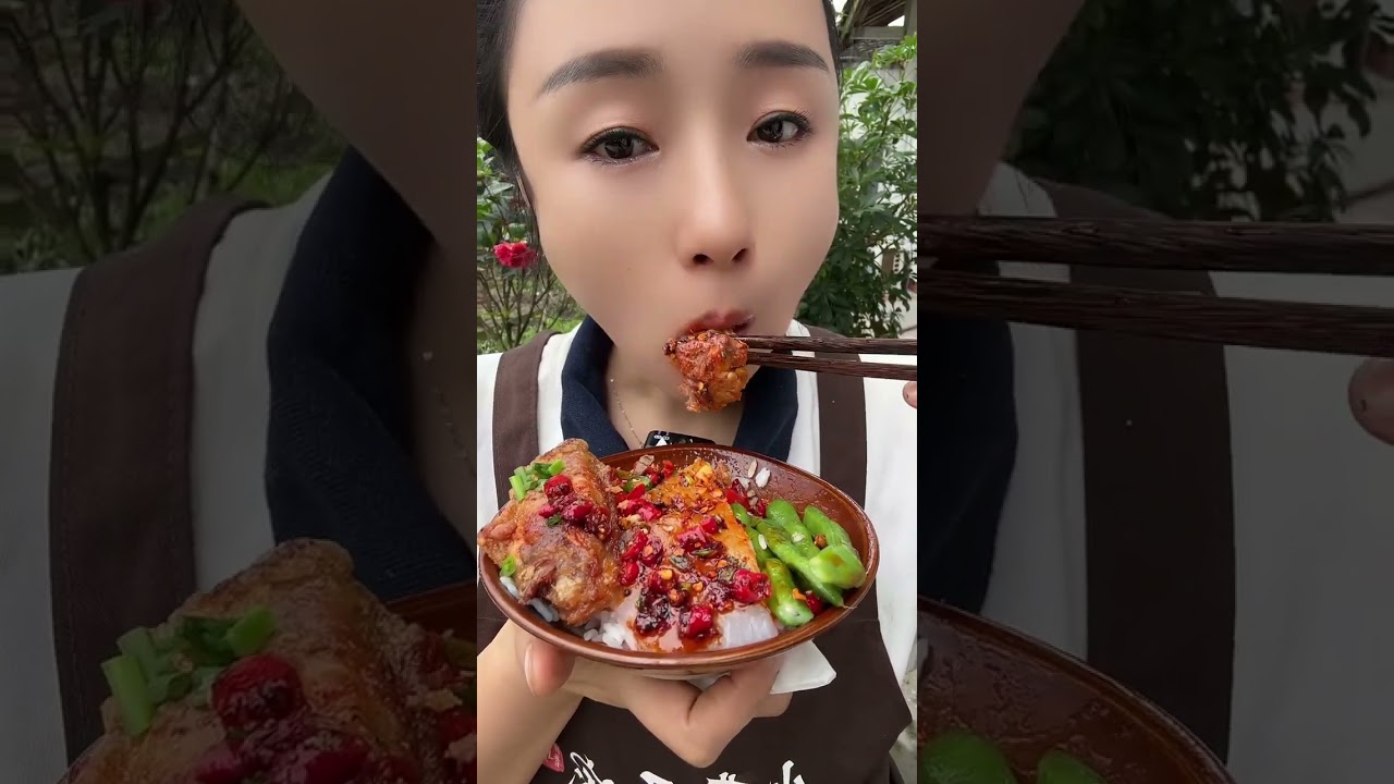 Eat White Rice With Green Beans, Spicy Braised Pork Ribs
