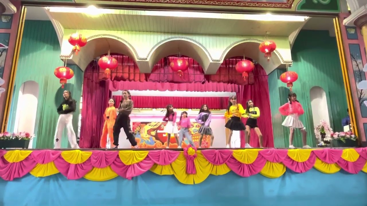 TIKTOK DANCES การแสดงโรงเรียนวุฒิวิทยา วันวิชาการ