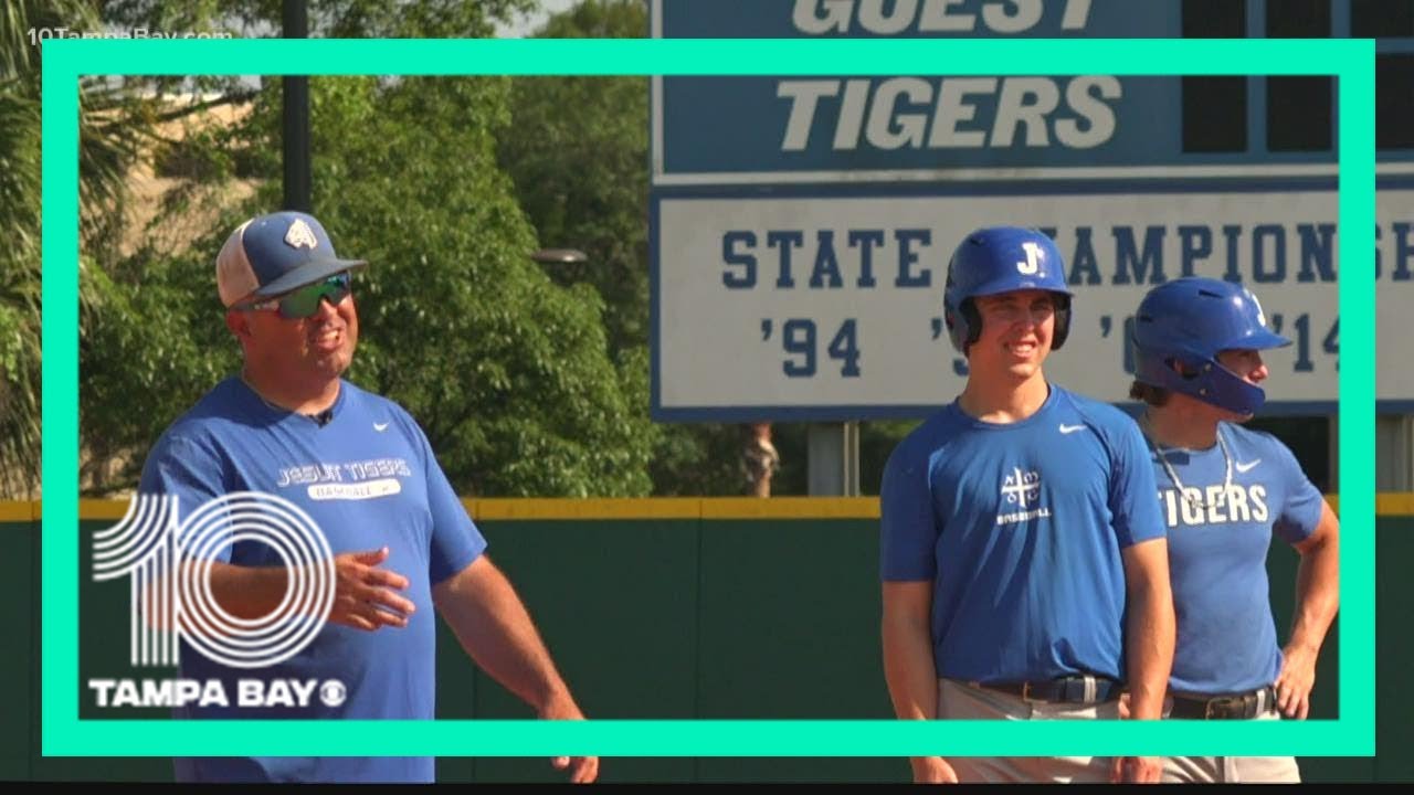 After Jesuit coach cuts his own son, the Melendez family is ready to win a championship together