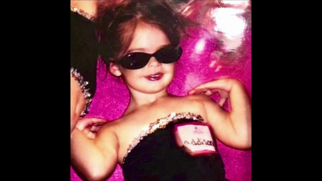 Addison Rae - Fame is a Gun