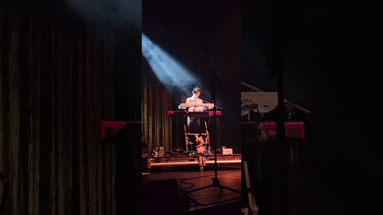 Stephen Sanchez Performs Unreleased Song [Live] 01/05/2024