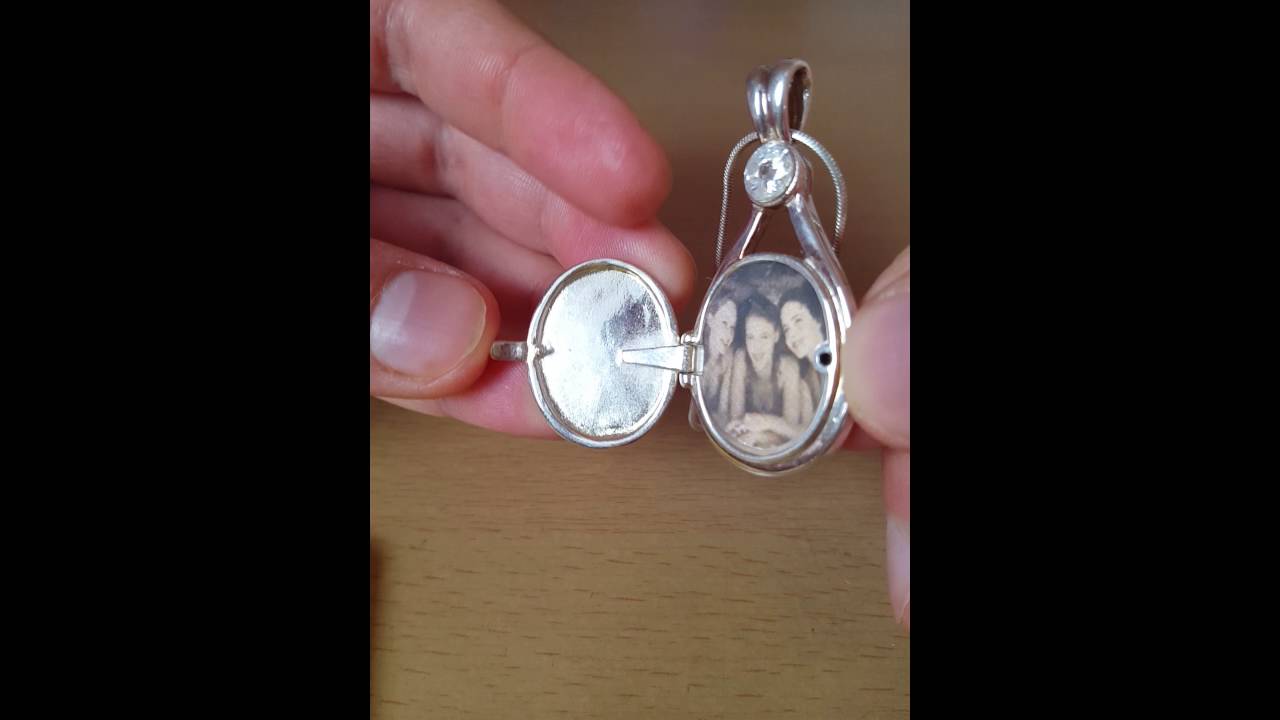 H2o Emmas locket