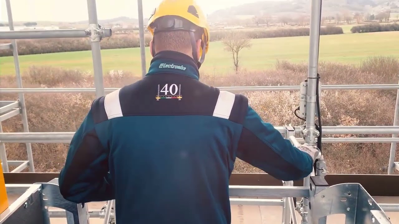 ELECTROELSA  - Benvenuti nel regno del sollevamento