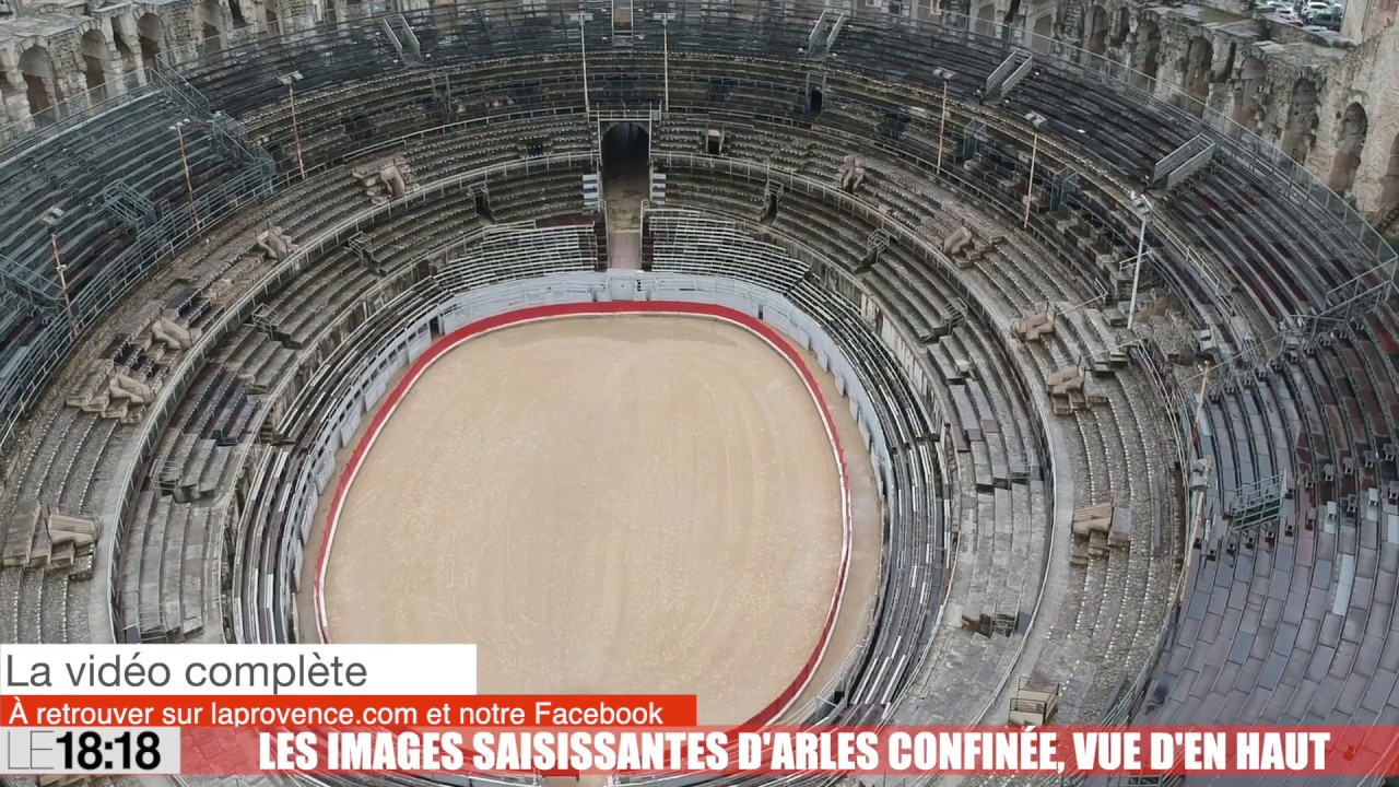 Arles confinée vue du ciel