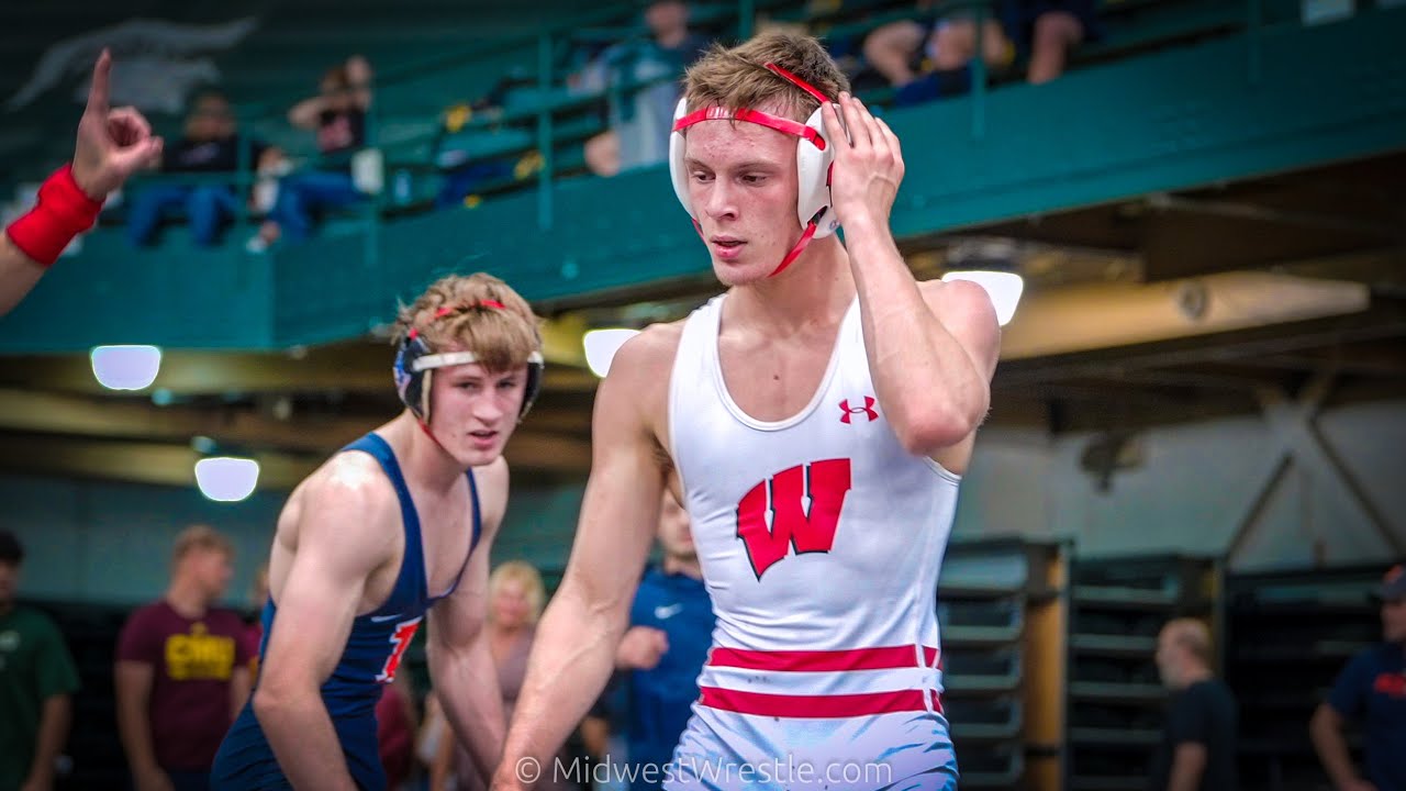 133 – Brian Beers {G} University of Illinois vs. Dylan Coy {R} University of Wisconsin
