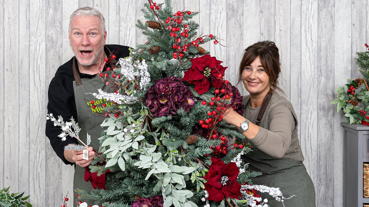Christmas Tree Decorating with Festive Florals! | Christmas Floristry Tutorial