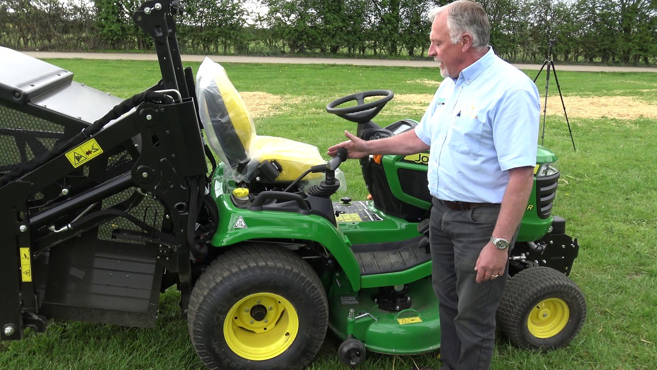 Farol Ltd | John Deere X950R Walkaround with Golf & Turf Machinery Specialist Peter Helps