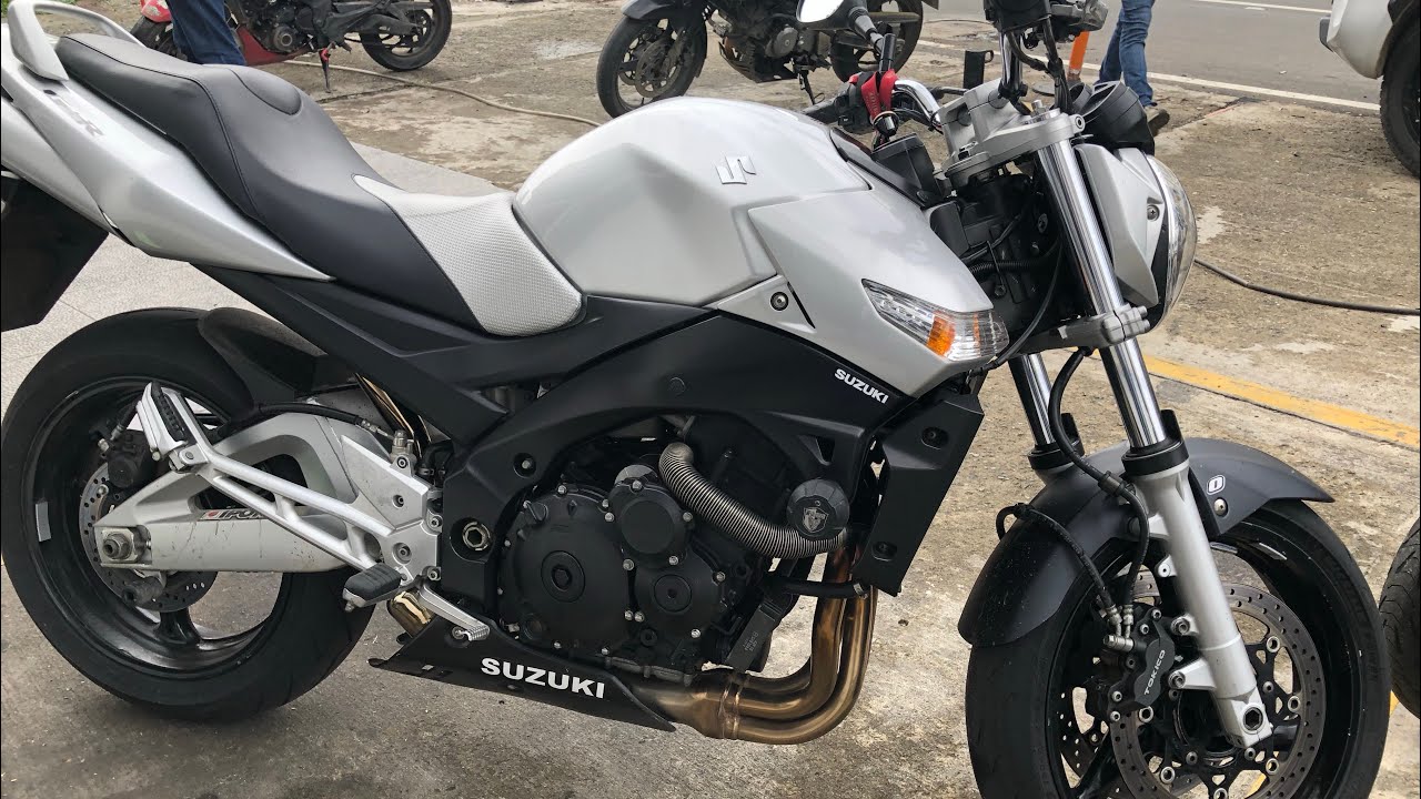 Probando Suzuki GsR 600 Uno de los Mejores Sonidos 🔥