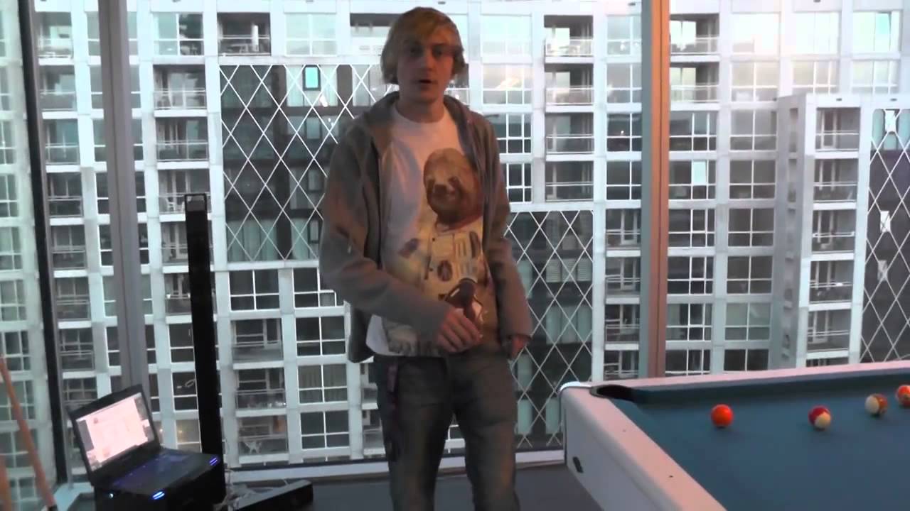 Siv Industries LoL Gaming House Tour