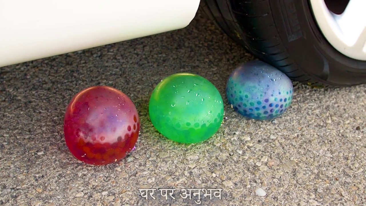 कार के पहिये के साथ कुचल धूप का चश्मा - संतोषजनक वीडियो