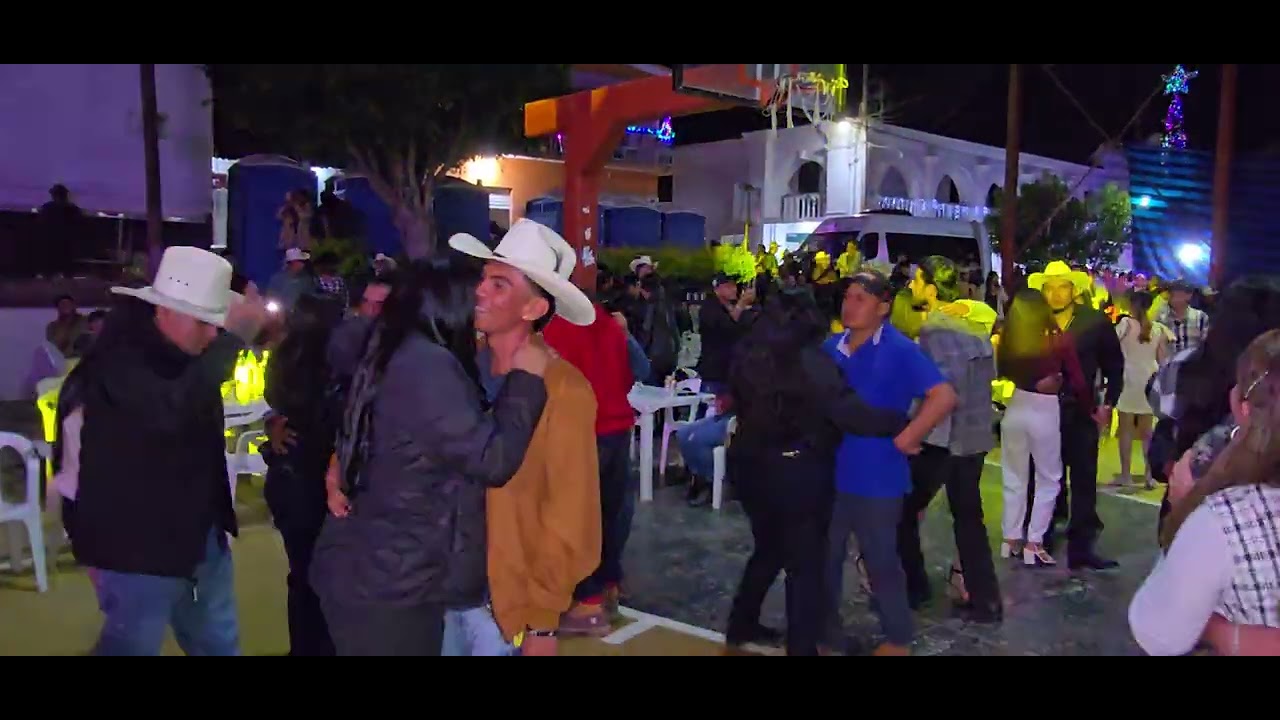 RECIBIENDO AÑO NUEVO EN TLALIXTAQUILLA GUERRERO CON EL GRUPO ALFA 2026