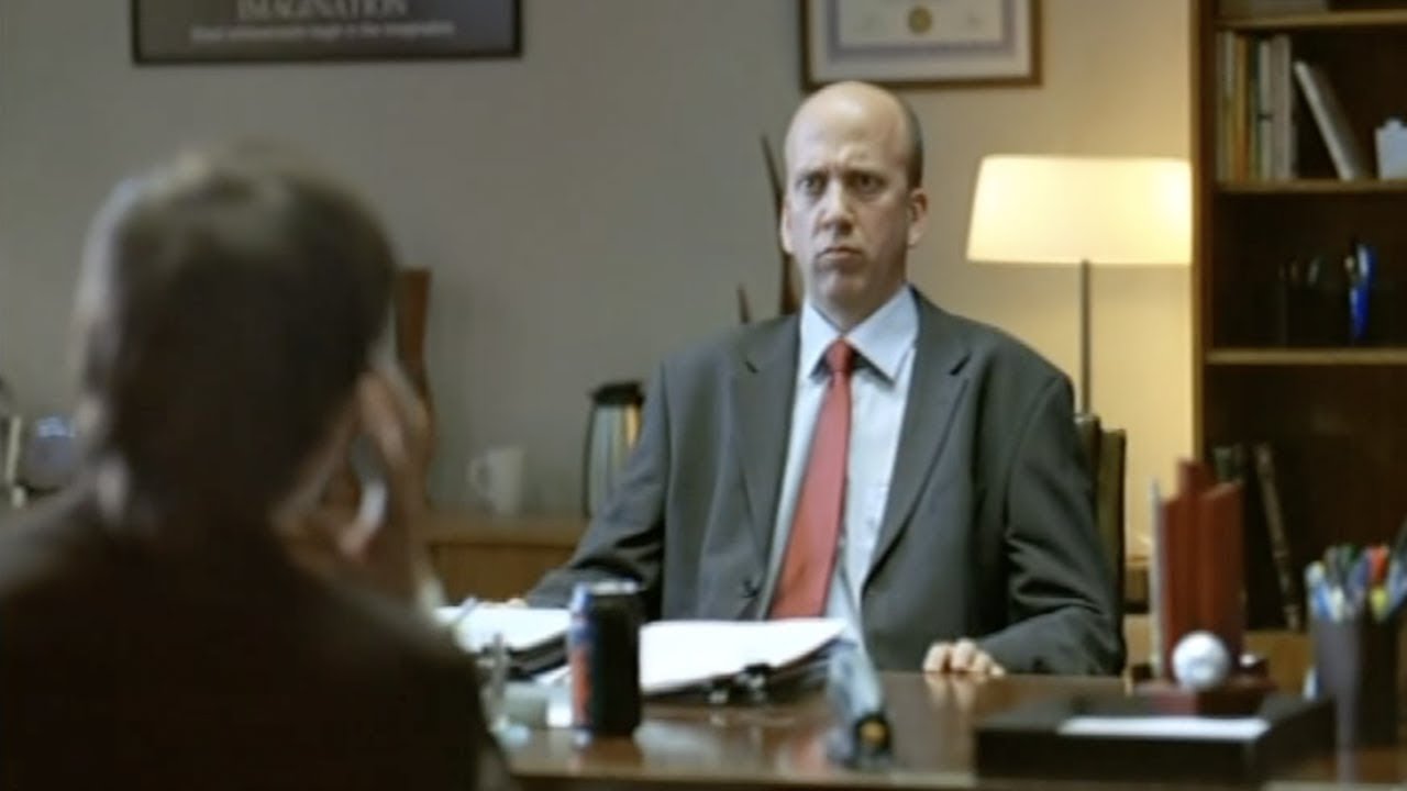 5 publicités délirantes autour des entretiens d'embauche