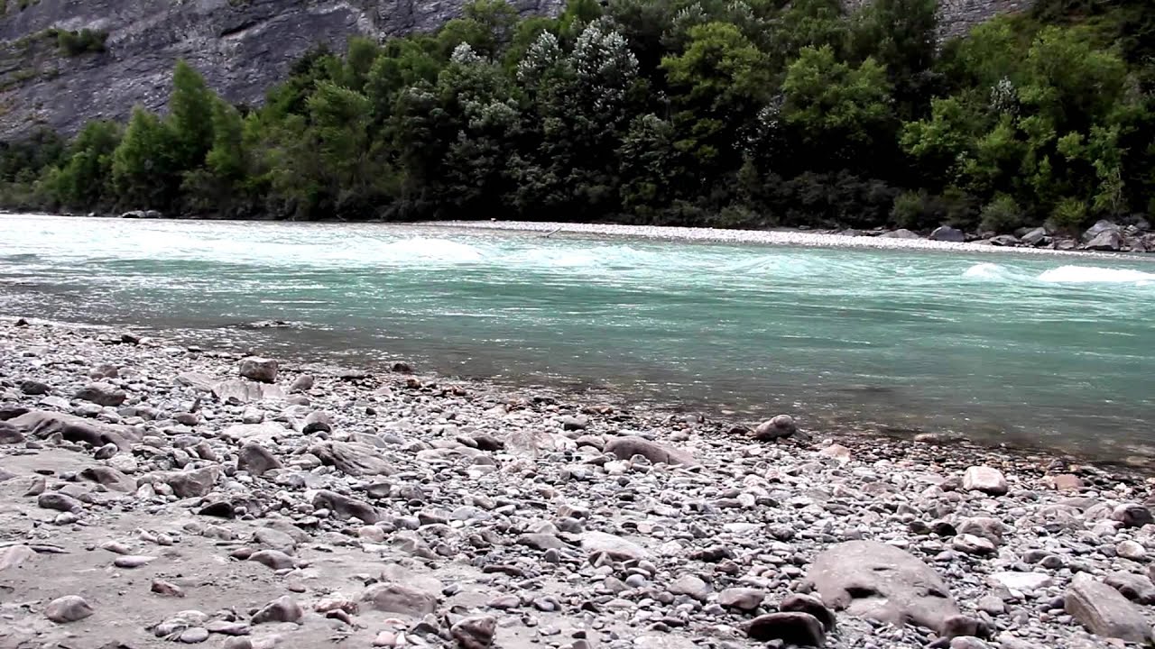 Fluss Aufnahme - Simple River 02  (Royalty Free) (Kostenlos) CC 1080p 23.976FPS