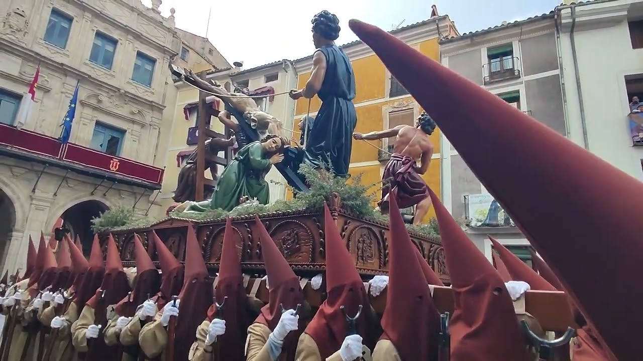 La Exaltación llegando a la plaza mayor de Cuenca. Banda de trompetas y tambores de la JDC. 2022