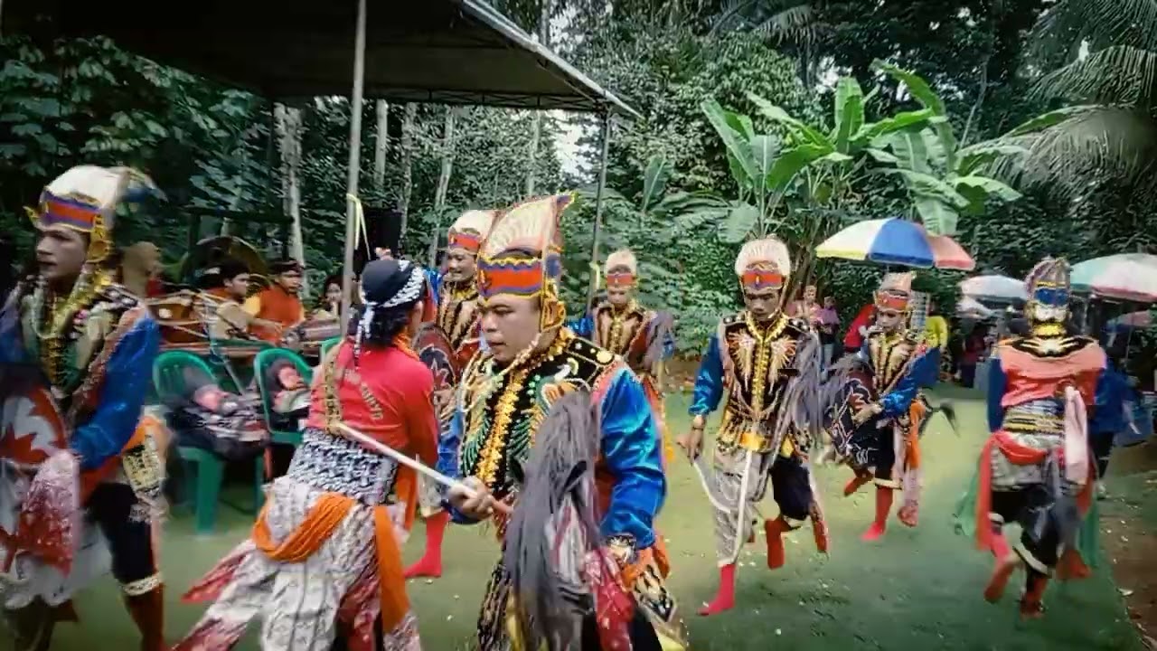 Tari pambuka PENYEMBAHAN||ebeg banyumasan TURONGGO SEKAR KANTIL LARAS jatisari 