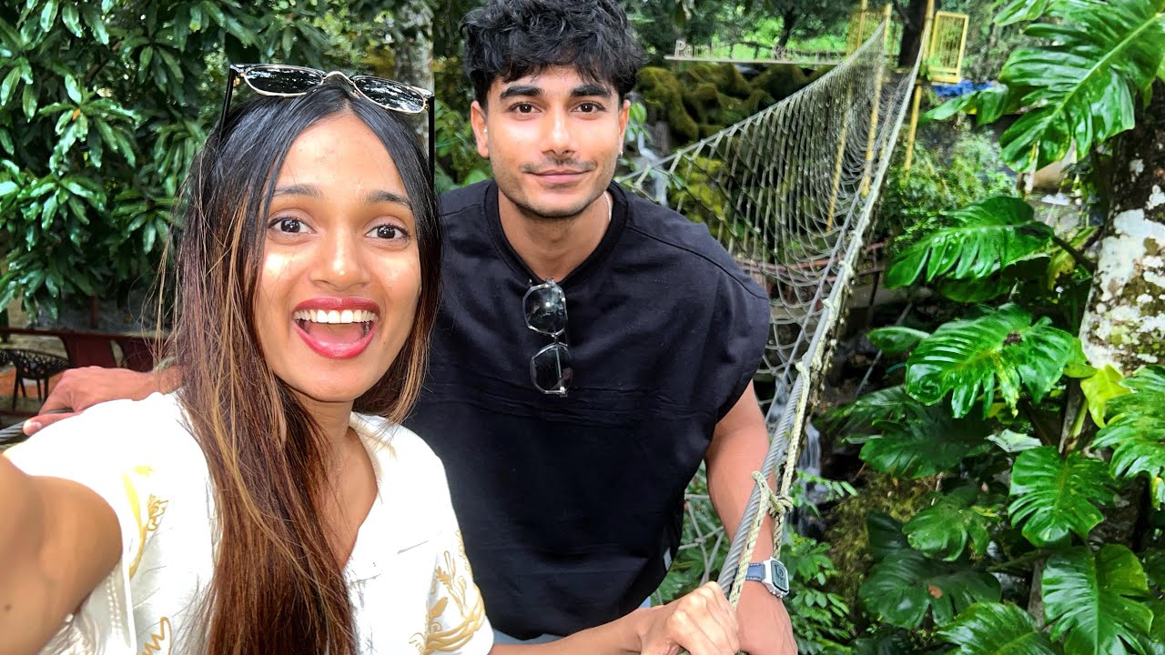 നമ്മൾ കുടിങ്ങി 😅😅😅 Cave house l DUDyX