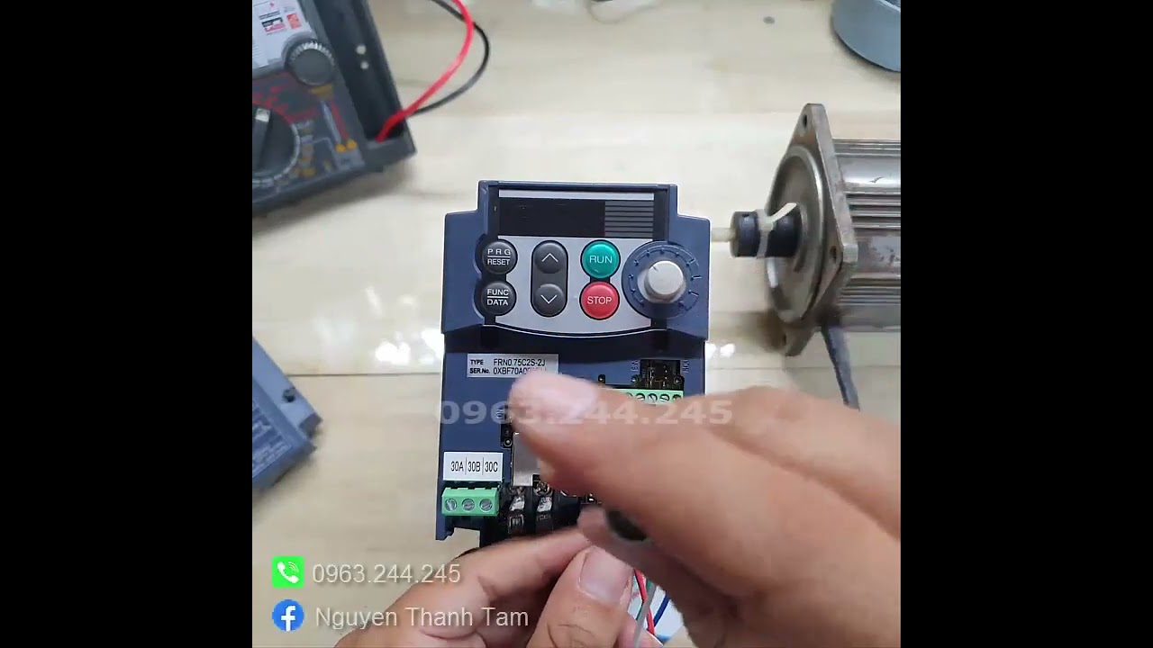 Hướng dẫn cài đặt biến tần Fuji Mini C2S lệnh chạy ngoài, tần sồ, thời gian,...