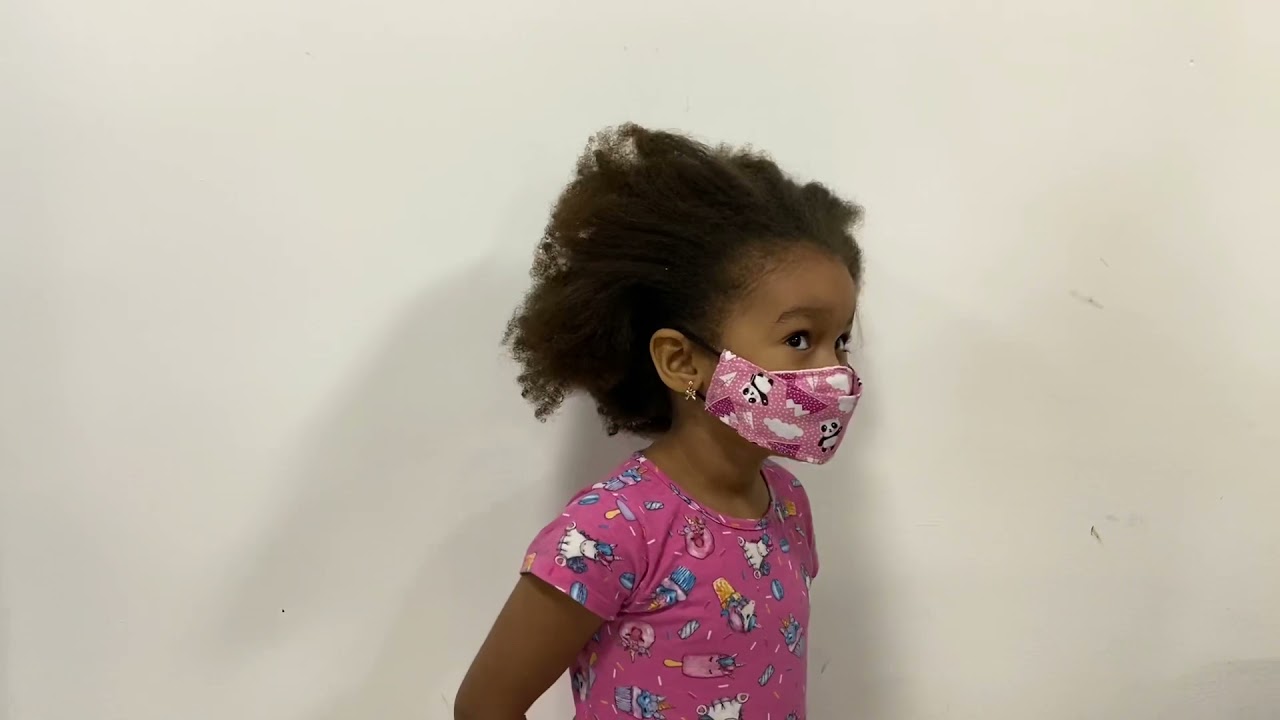 Tratamento em cabelo crespo infantil