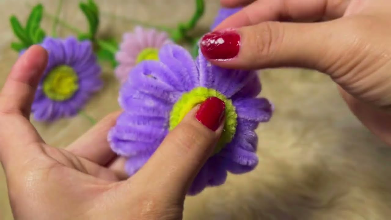 DIY| How to Make Daisy Flower 🌼 By Using Pipe Cleaner/ Fuzzy wire  