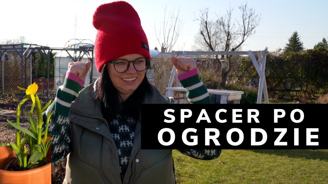 Spacer po ogrodzie - Luty w ogrodzie, kalendarz ogrodnika 2022