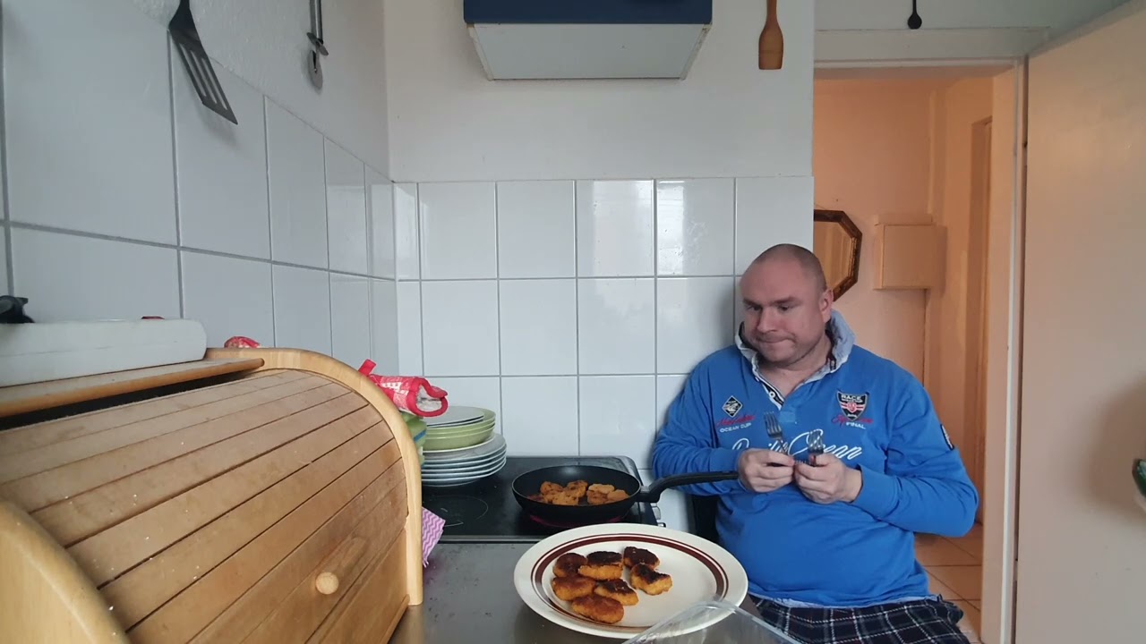 Sascha hat heute Chicken Nuggets gegessen