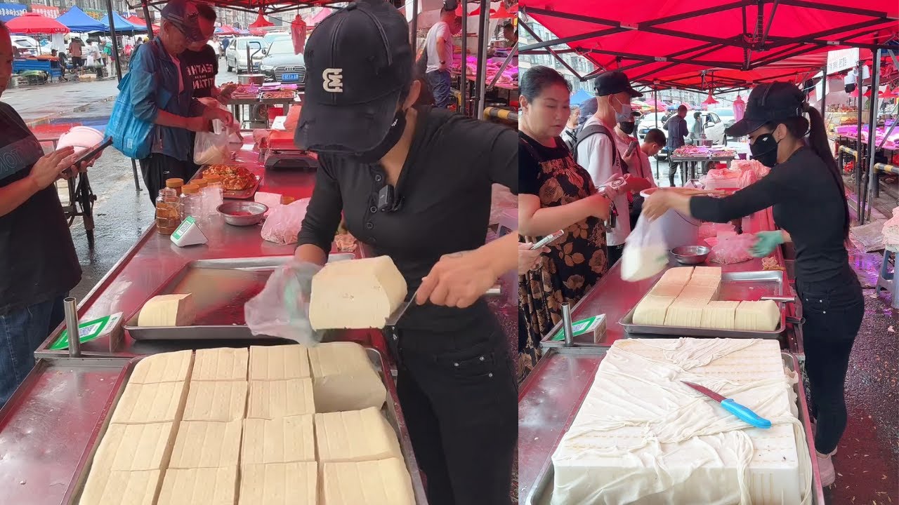 The stall sells tofu, freshly made and sold on August 16st.